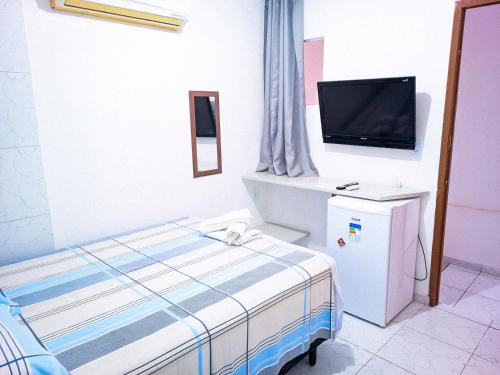 Aeroclube Hotel | Discover Comfort at Pousada Tô Em Casa - Rated 8.4/10!