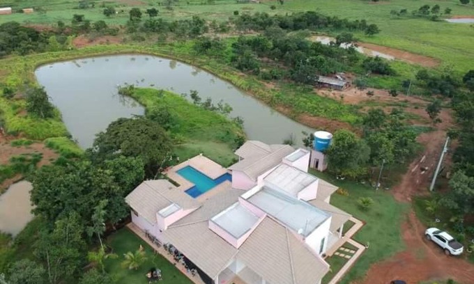 Uruana de Minas House | Tranquil Pousada Terra de Minas with Pool & Family Fun
