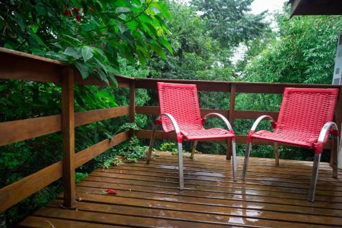 Goncalves Hotel | Pet-Friendly Pousada Trem das Cores with Hot Tub & Pool
