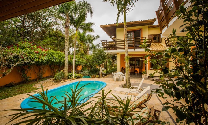 Campeche Norte House | Pet-Friendly Oasis at Pousada Tulipane, Praia do Campeche