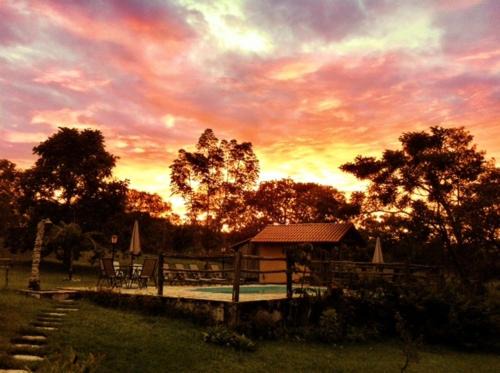 Cavalcante Hotel | Relaxing Escape at Pousada Vale das Araras with Pool & Hot Tub