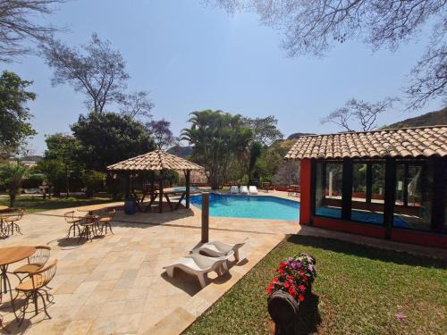 Serra do Cipo Hotel | Relax at Pousada Varandas da Serra with Oceanfront Views