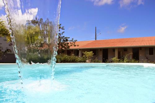 Cuiaba Hotel | Experience Pousada Vento Sul: Pet-Friendly Oceanfront Retreat