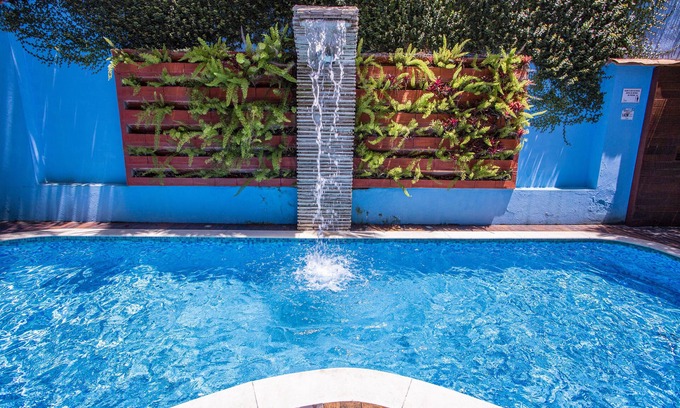 Praia de Barequecaba Hotel | Relax at Pousada Vila Barequeçaba: Pool & Breakfast Included
