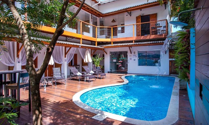 Praia de Barequecaba Hotel | Discover Pousada Vila Barequeçaba: Family-Friendly Retreat