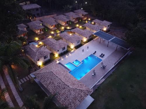 Brumadinho Hotel | Relax at Pousada Villa Recanto dos Lagos with Oceanfront Views