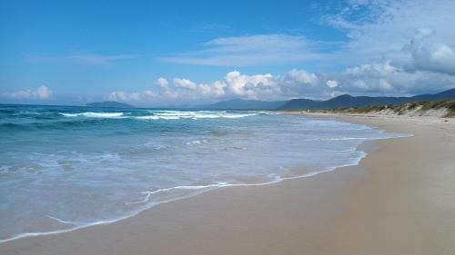 Rio Vermelho Norte Hotel | Discover Pousada ZAUA Guest House with Ocean Views & Pool