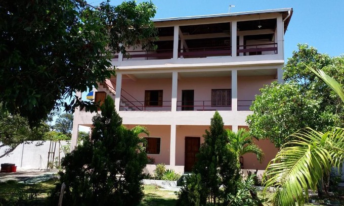 Mariricu House | Family-Friendly Pousadinha Mangabeiras with Ocean View