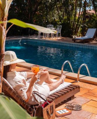 Centro House | Discover Pouse no Jardim: Family-Friendly with Pool Access