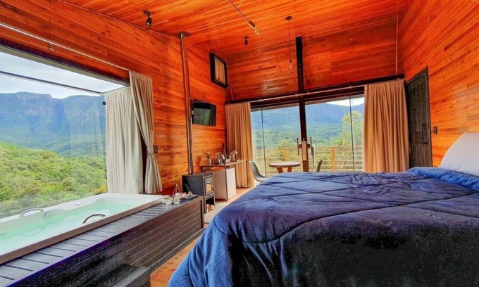 Grao Para Cabin | Discover Pouso do Corvo: Family-Friendly Retreat in Grão-Pará