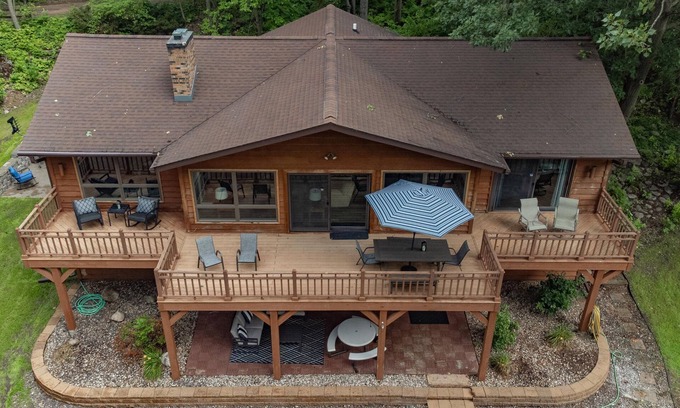 Holcombe Cabin | Discover Poverty Point: Lakefront Escape with Pool & Views