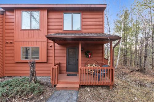 North Creek House | Powder Pass 11J - Cozy End Unit Retreat