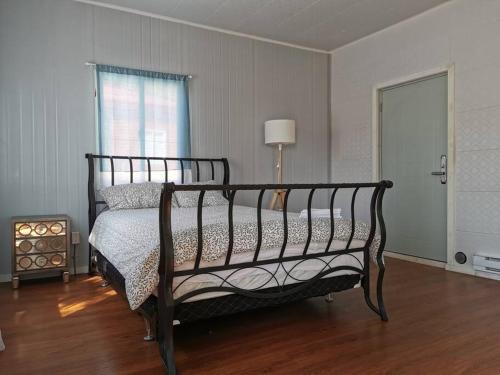 Powell River Apartment | Pet Friendly Escape at Powell River Pine Haven Retreat