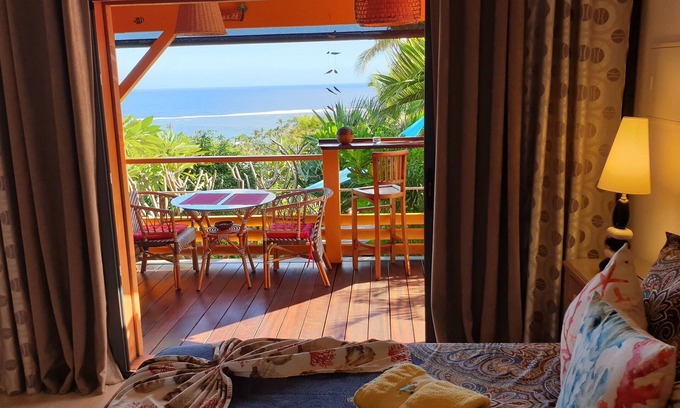 La Saline Les Bains House | Unforgettable Poz Lagon: Spa & Breakfast for Families