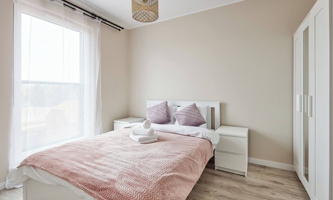 Grunwald Apartment | Cozy Poznań Airport Apartment with Family-Friendly Amenities