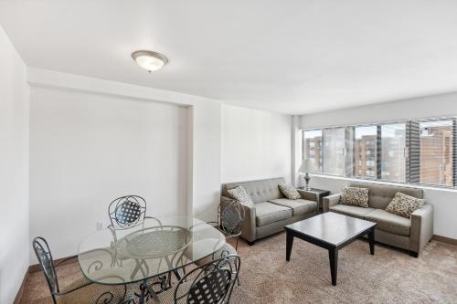 Downtown Harrisburg Apartment | Elegant 1BR Apartment with Pool in Prime Location