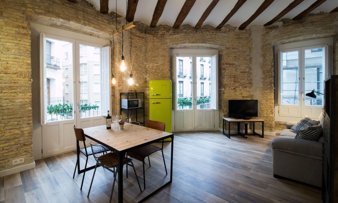 Zaragoza Old Town Apartment | Comfortable PPRINCIPAL C Apartments Near Plaza del Pilar
