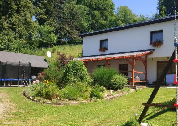 Rudnik u Vrchlabi House | Relaxing Holiday Home with Sauna and Pool by the Ocean