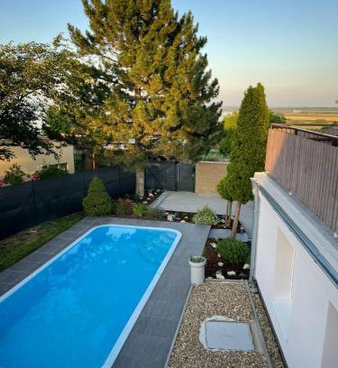Pavlov House | Prázdninový dům Vinohrad 97