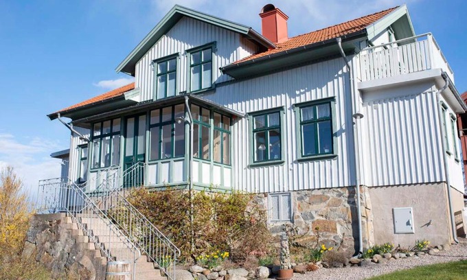 Mollosund Hotel | Oceanfront Comfort at Prästgårdens Pensionat - Rated 8.6/10