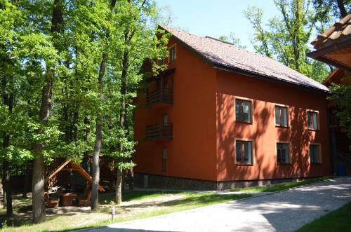 Uzhhorod Hotel | Praha Park Hotel: Pet-Friendly Stay with Spa & Breakfast