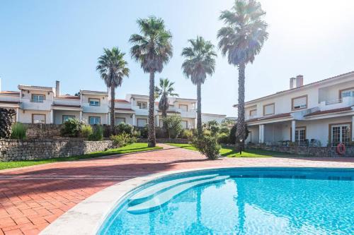 Praia del Rei House | Discover Praia D´el Rey - Family-Friendly with Pool Access