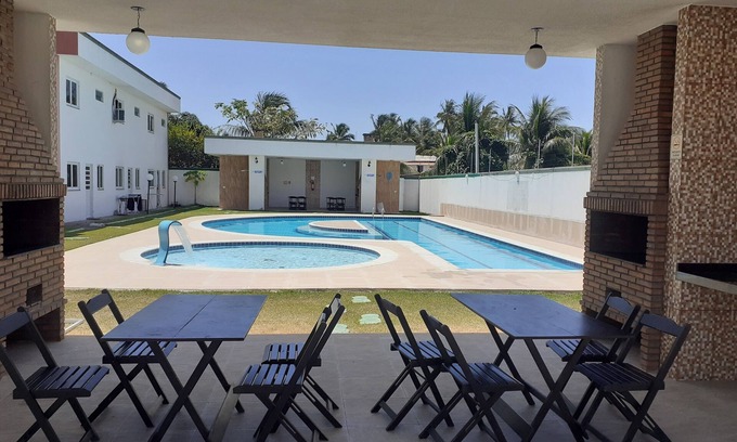 Praia do Frances House | Discover Praia do Frances: Pet-Friendly Oceanfront Retreat