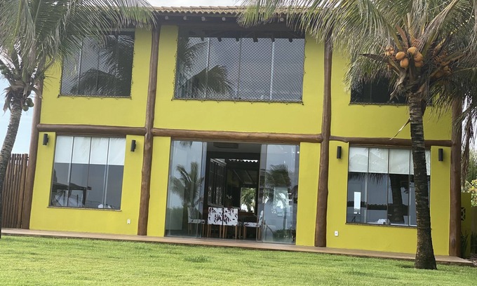 Arembepe House | Exclusive Paradise by the Sea at Praia dos Lagos Hotel