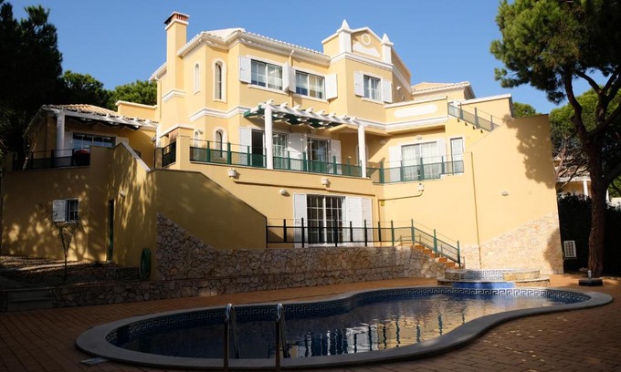 Castro Marim Villa | Praia Verde 130: Oceanfront Bliss with Pool & Hot Tub