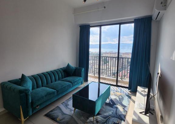 Nyiur Apartment | Indulge at Praicon Tower - Premium Suite with Private Pool