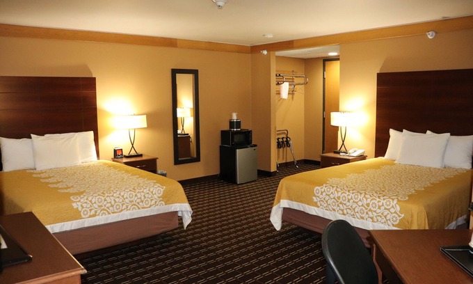 Holmen Hotel | Budget-Friendly Comfort at Prairie Inn and Suites Holmen