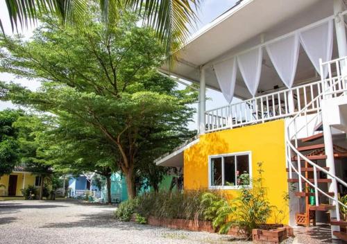 Photharam Resort | Child-Friendly Escape at PRAKAI RESORT - Rated 9/10
