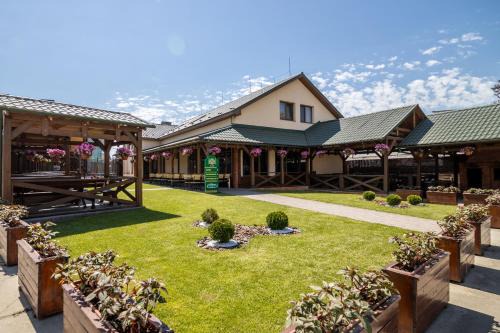 Berehove Hotel | Pet-Friendly Comfort at Praktik Hotel & Restaurant