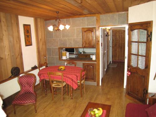 Pra Loup Apartment | Scenic Studio at Praloup 1600 with Breathtaking Views