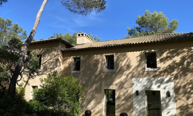 Rognes Villa | Enchanting PRANA IN PROVENCE: Family and Pet-Friendly Stay