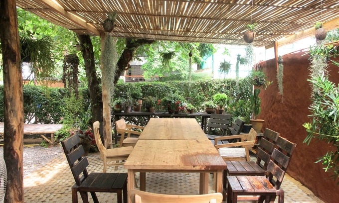 Pak Nam Pran Hotel | Cozy Retreat at Pranberry Bed and Breakfast with Dining