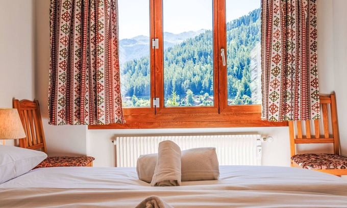 Saint-Pierre-de-Clages Apartment | Unforgettable Stay at Praplan 21-22 by Interhome