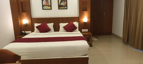 Kannur Hotel | Budget-Friendly Stay at Pratheeksha International Hotel