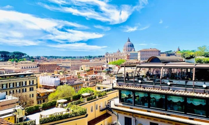 Rione XIV Borgo Apartment | Guest Rated 10/10: Prati di Borgo Near the Vatican