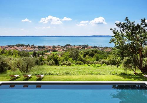 Bardolino House | Discover Prati Palai: Pet-Friendly Oasis with Pool