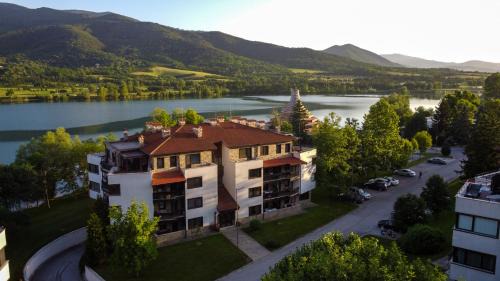 Pravets Apartment | Experience Pravets Lake Panorama Apartments with Pool & Spa