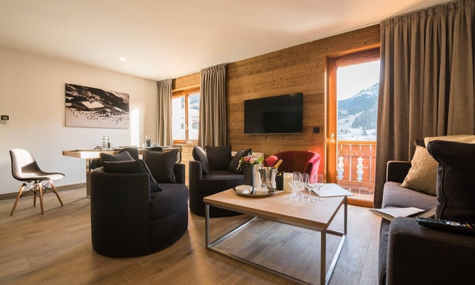 Praz-sur-Arly Condo | Discover Praz-sur-Arly: Family-Friendly with Spa & Kitchen