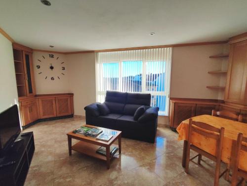 Maceira Apartment | Family-Friendly Stays at Praza do Concello The Way