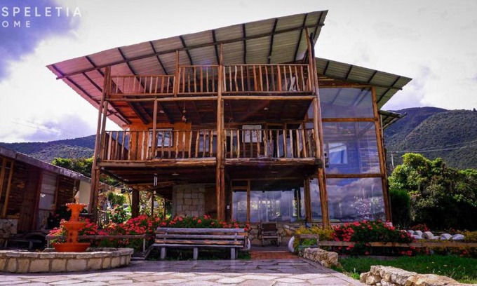 Guasca Ski Chalet | Inviting Private Cabin with BBQ, Game Room & Cinema!