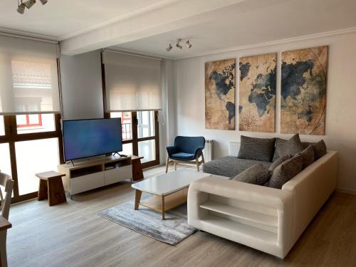 Ezcaray Apartment | Modern Apartment in Central Ezcaray - Ideal for Groups