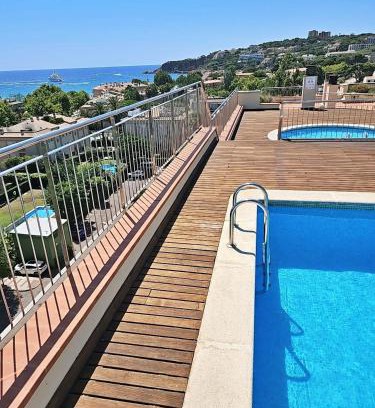 Sant Feliu de Guixols Apartment | Charming Central Apartment with Pool for Memorable Stays