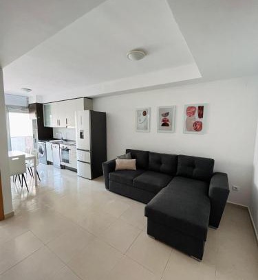 Benicarlo Apartment | Modern Apartment in Benicarló - Ideal for Families & Accessibility