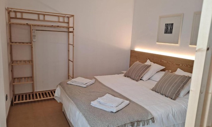 Terrassa Apartment | Elegant Loft Near Parc Vallparadís with Breakfast Included