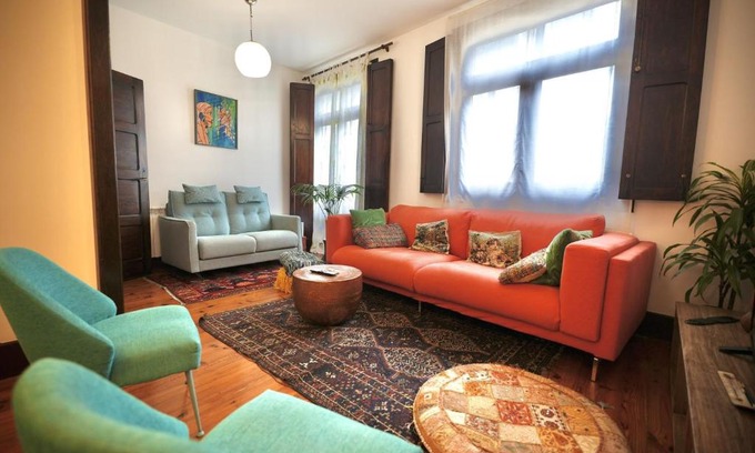 Maria Auxiliadora Apartment | Discover a Beautiful Apartment in Central Vigo - 4 Stars