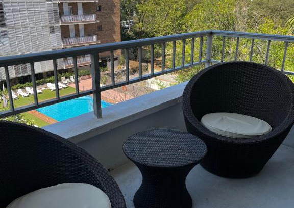 Les Corts Apartment | Serene High Zone Apartment Near Diagonal in Barcelona